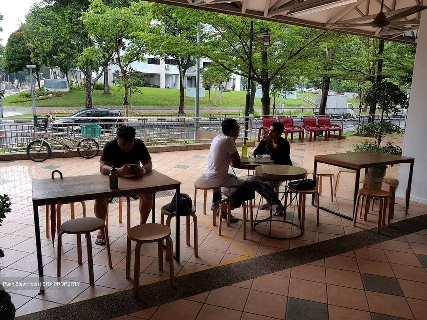 136 BEDOK NORTH AVENUE 3 (D16), Shop House #567464861